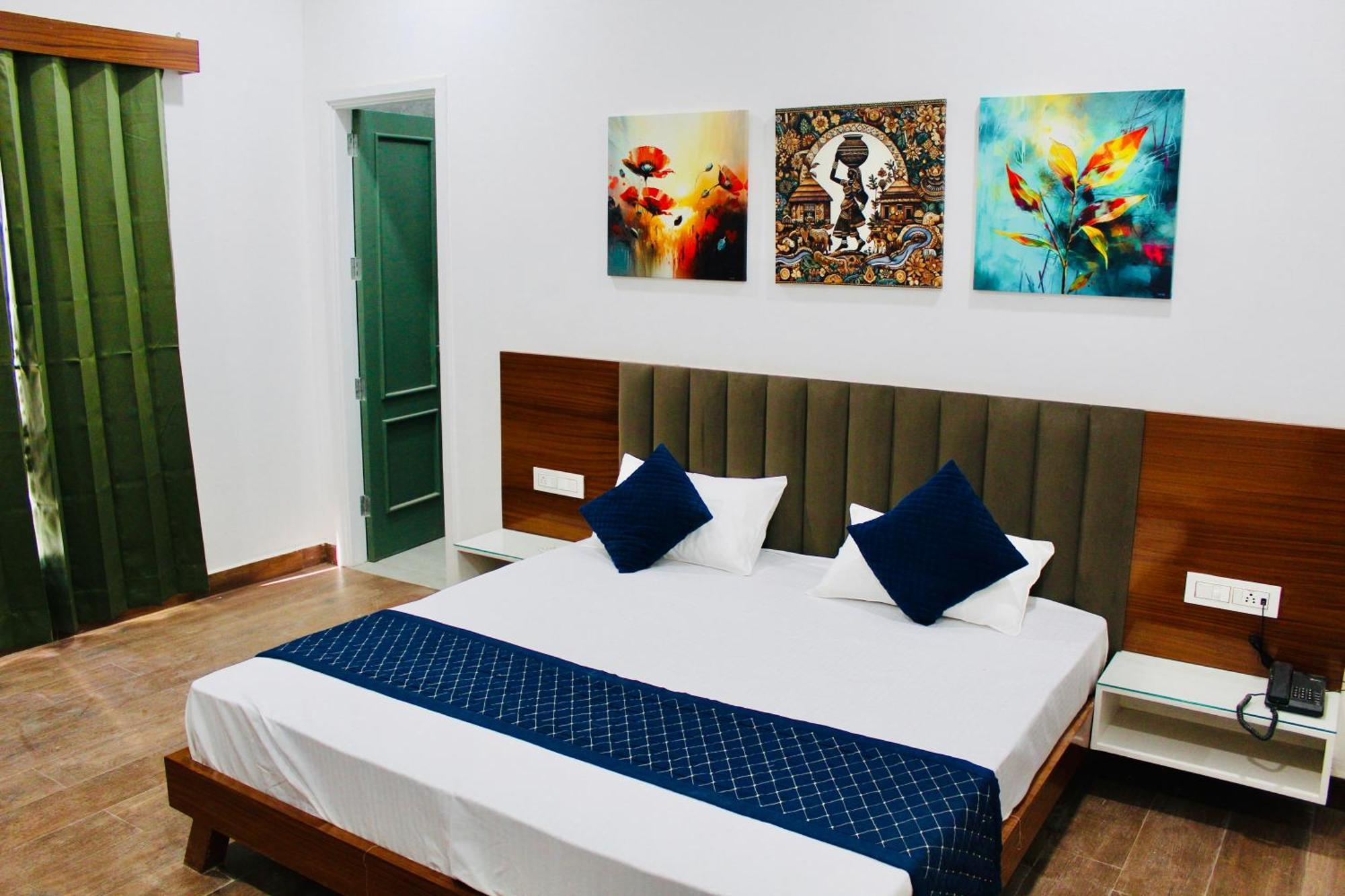The Loya Hotel Muktsar Exterior foto